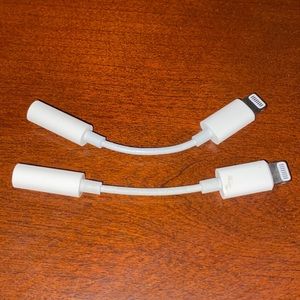 2 Apple IPhone Adapters